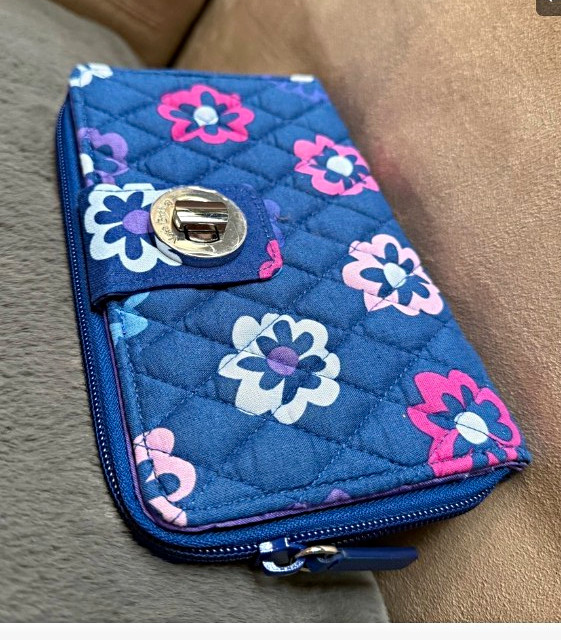Vera Bradley Quilted Floral Tote Bag Blue 3 Piece Set. Wallet, Tote, Makeup bag
