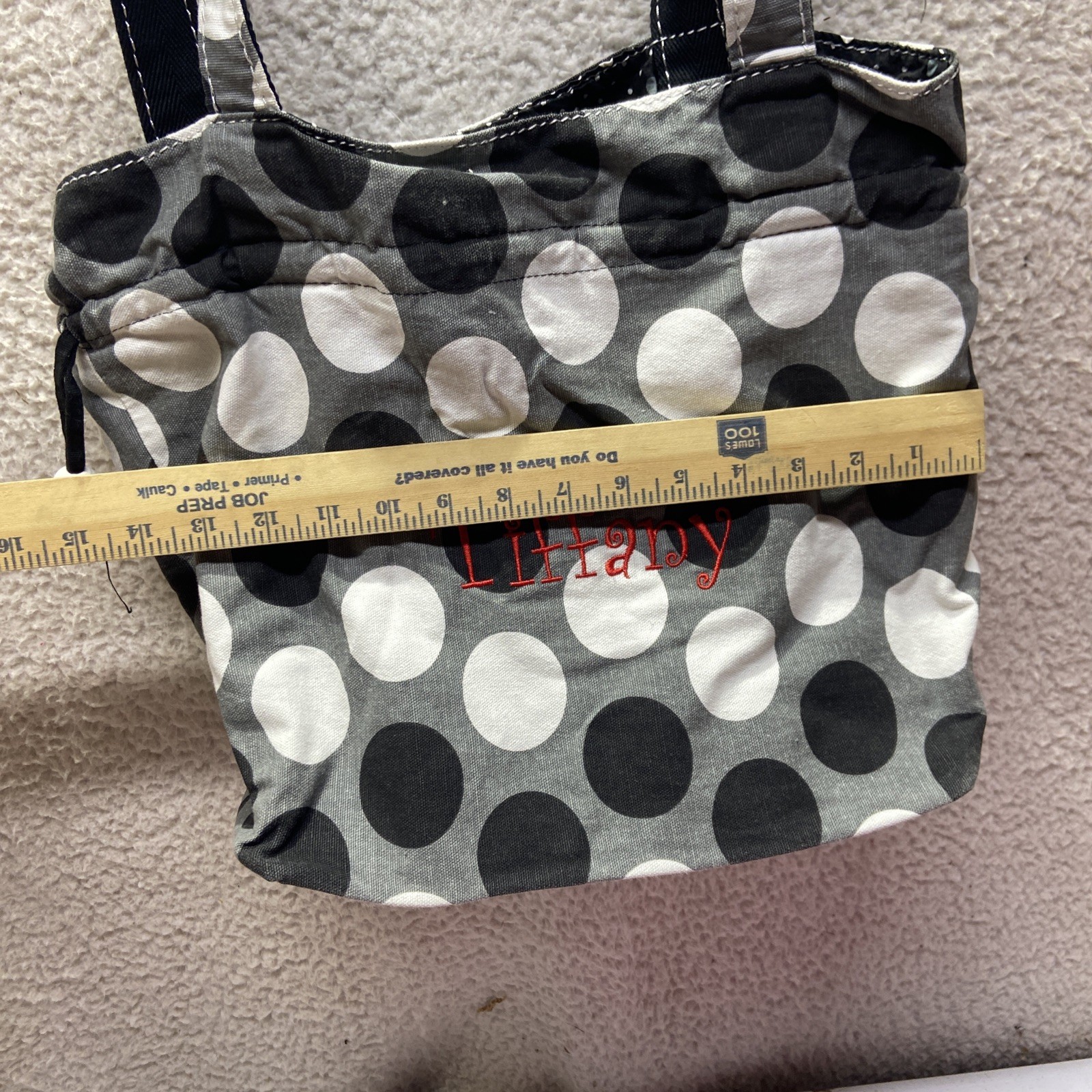 Thirty-One Around Town Tote in Gray/white/Black. Tiffany