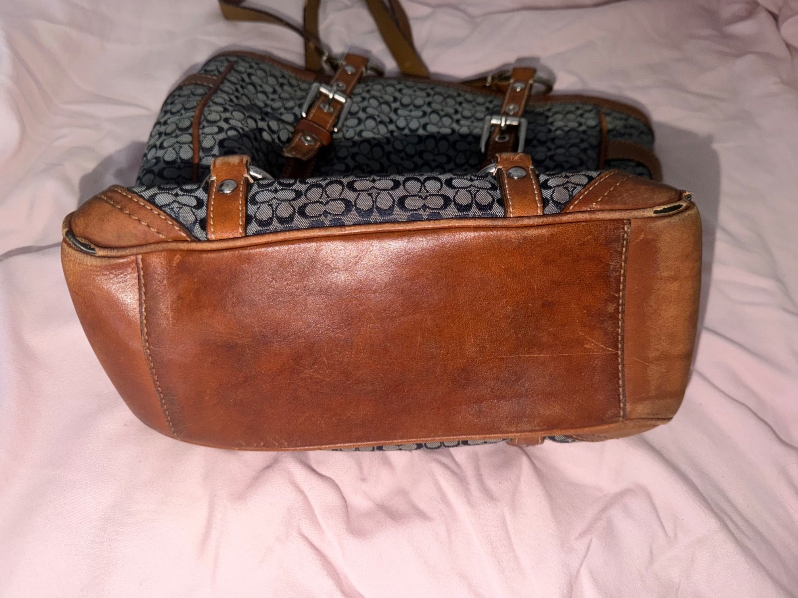 Archived coach gallery tote bag. Navy blue small “c” design with tan leather
