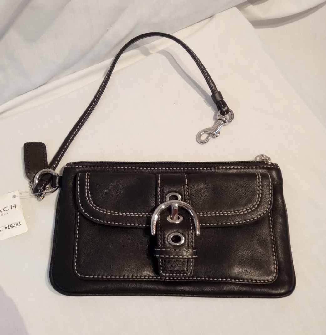 Coach Soho Large Wristlet Black/Nickel F40574 NWT See Photos & Description