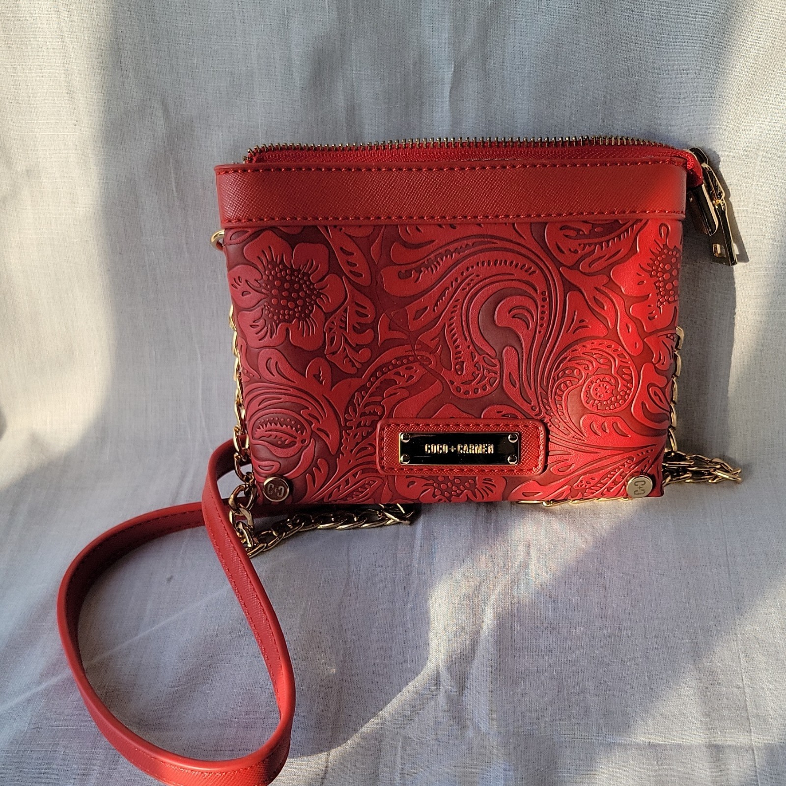 COCO + CARMEN Red Floral Crossbody Bag Gold Chain Logo Plaque Pre-owned