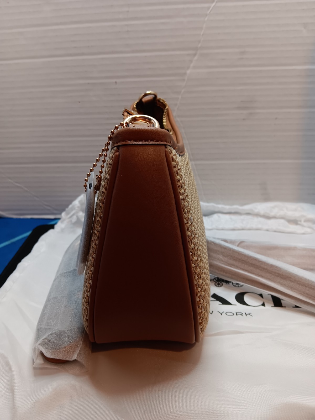 COACH CR350 Teri Shoulder Bag Crossbody Straw Leather Latte Outlet