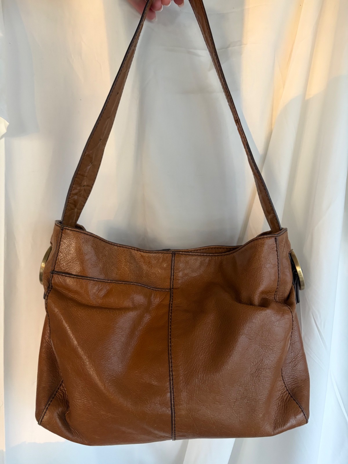 Hobo Render Brown Shoulder Bag Gold Hardware Zipper Accent Inner Pockets Women