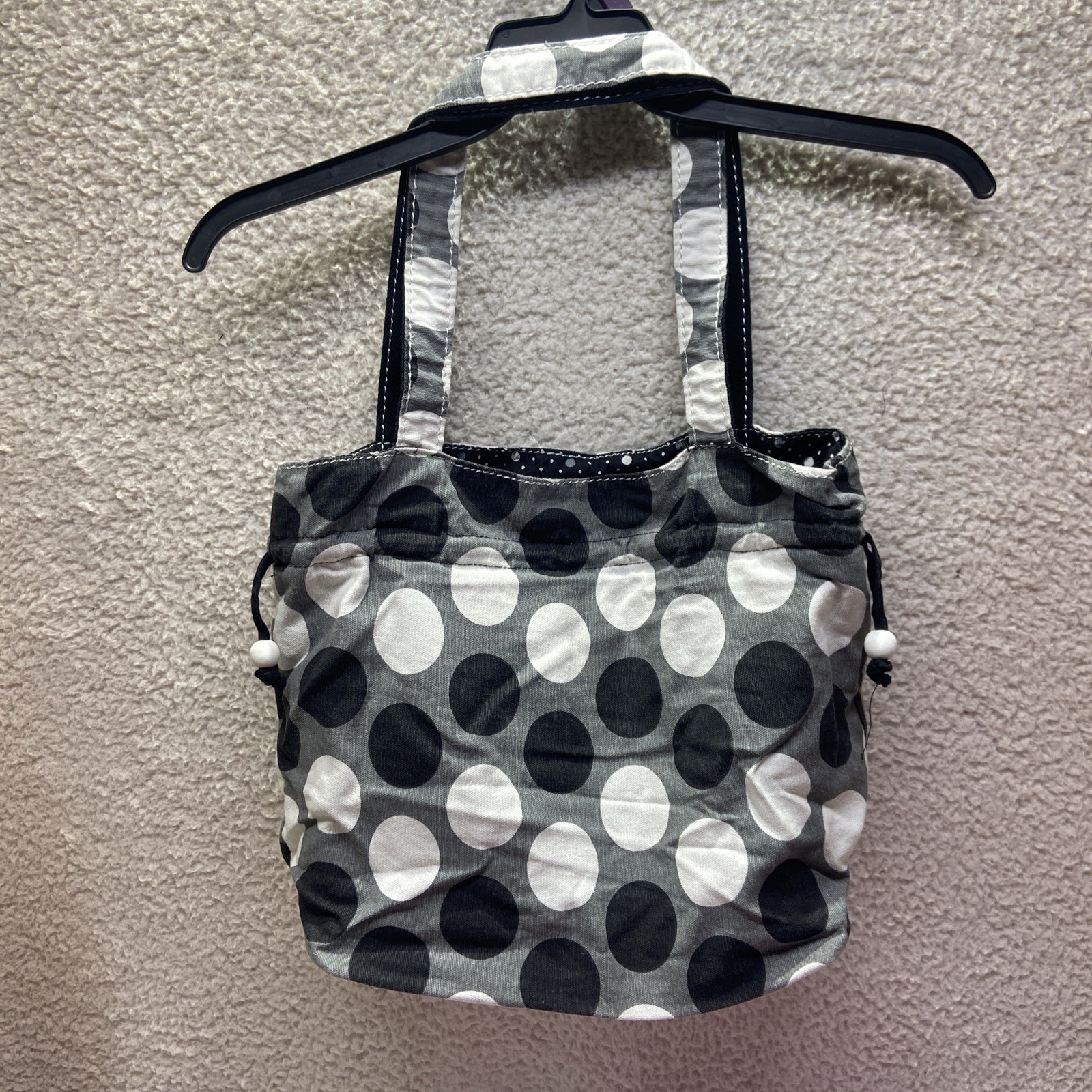Thirty-One Around Town Tote in Gray/white/Black. Tiffany