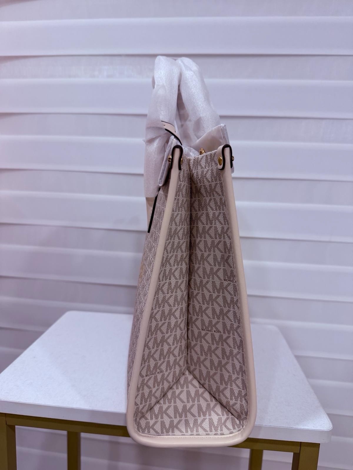 Michael Kors Mirella Medium Tote MK Signature Logo Bag Multi Light Cream