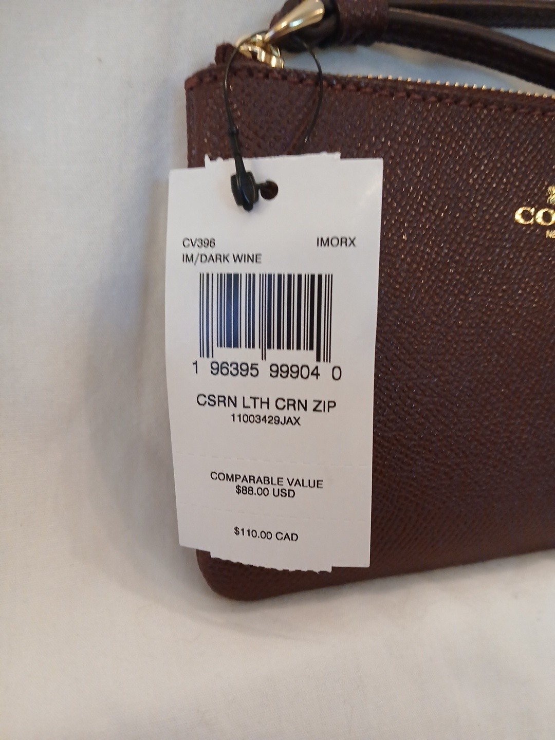 NWT Coach Corner Zip Wristlet Dark Wine Leather CV396 + Dust Bag