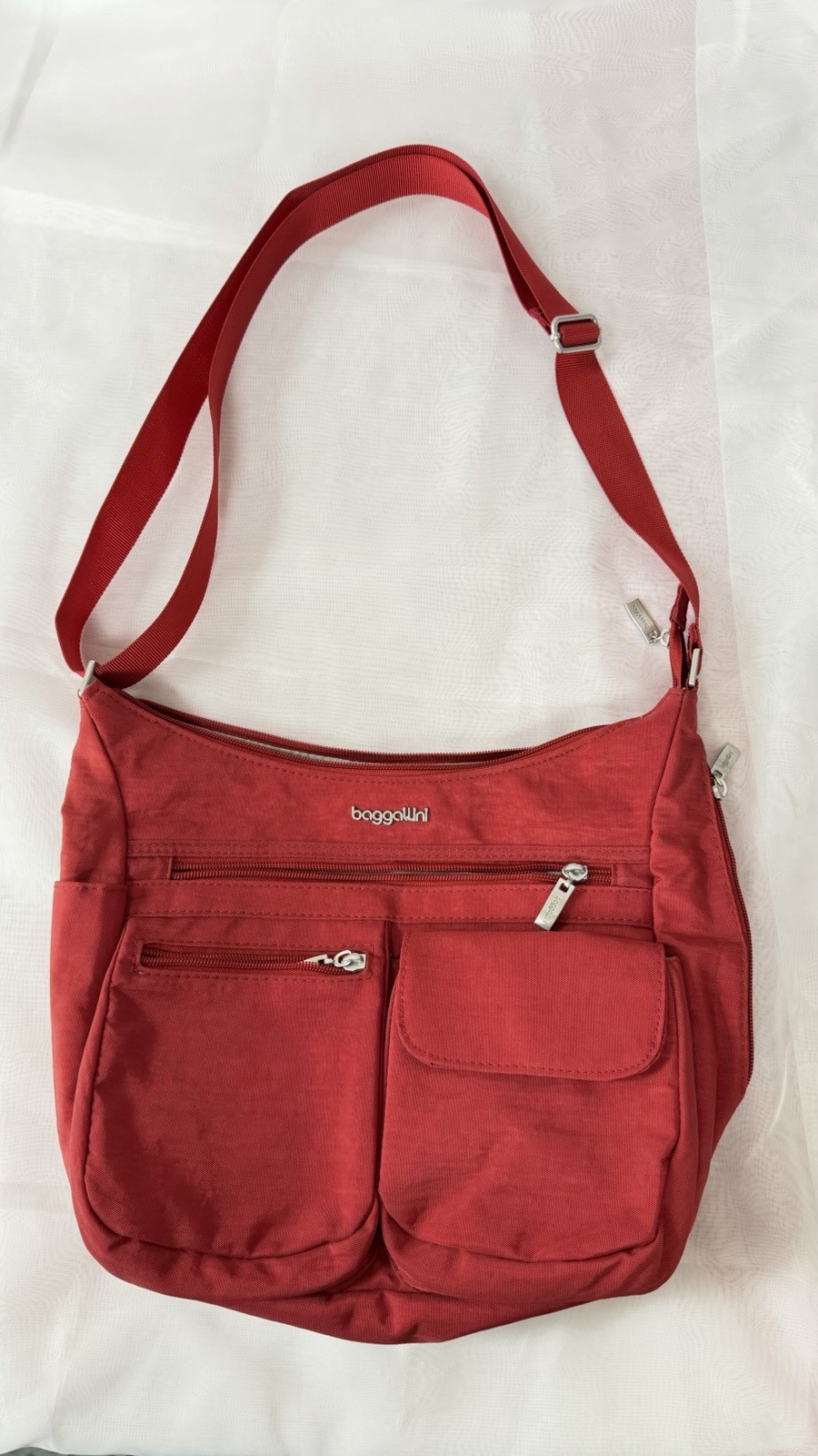 Baggallini Everywhere Bagg Black Nylon Crossbody Travel Bag with RFID Wristlet