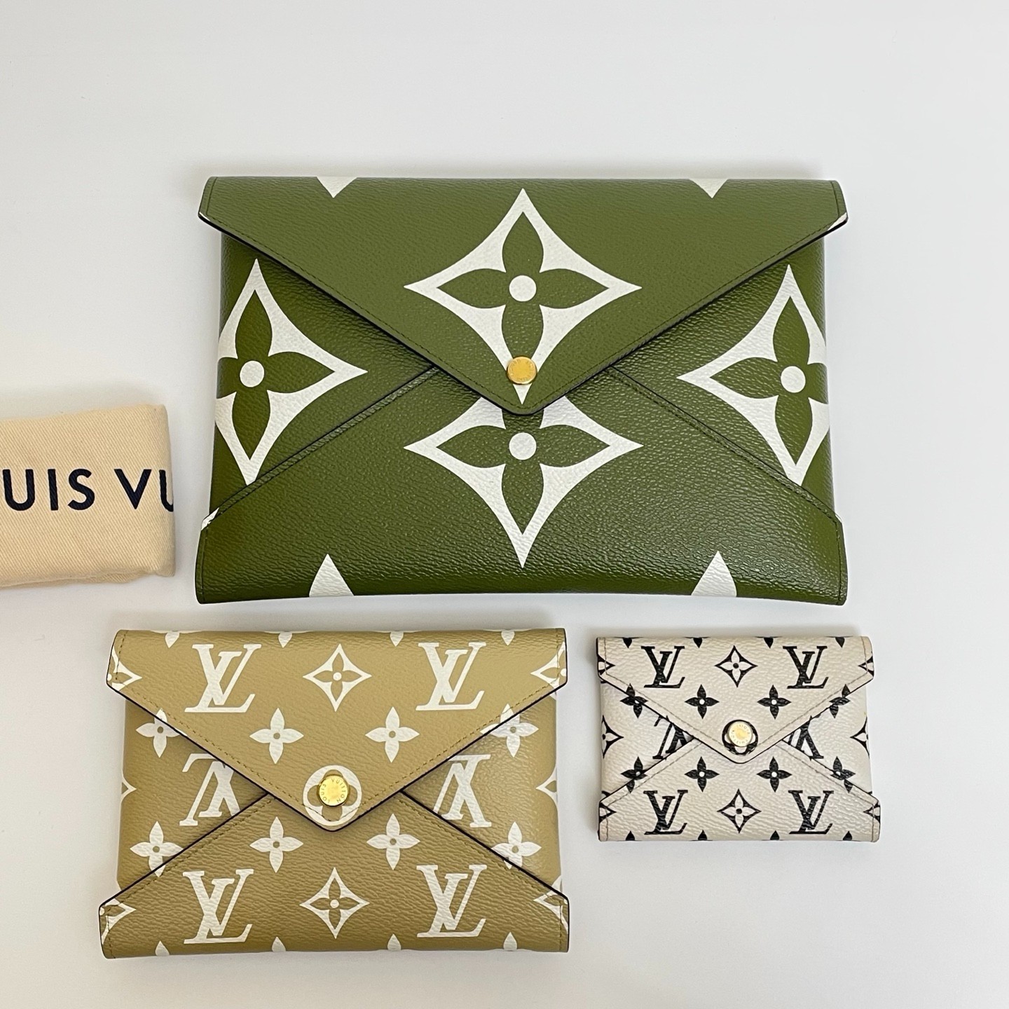 LOUIS VUITTON Monogram Giant Kirigami Pochette Envelope Pouch 3-in-1 Green