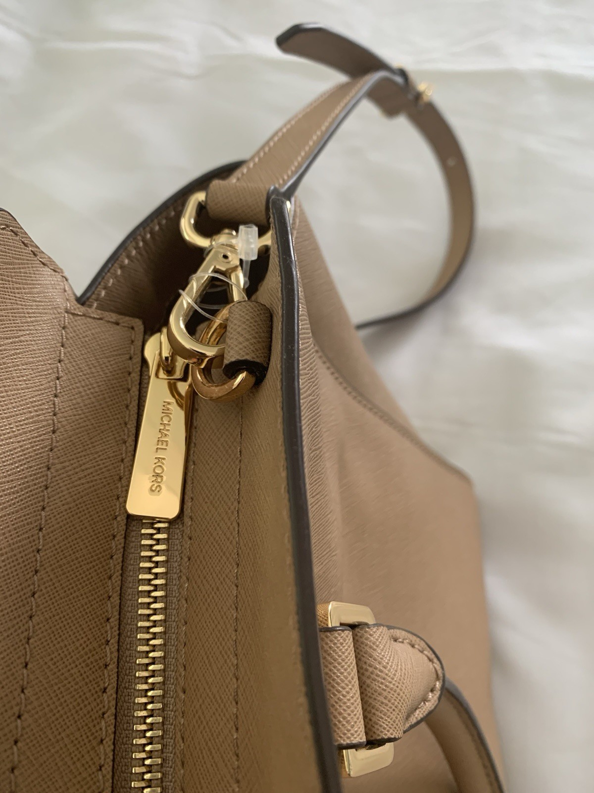 NWT Michael Kors Selma Large Saffiano Leather Handbag Satchel Luggage Brown