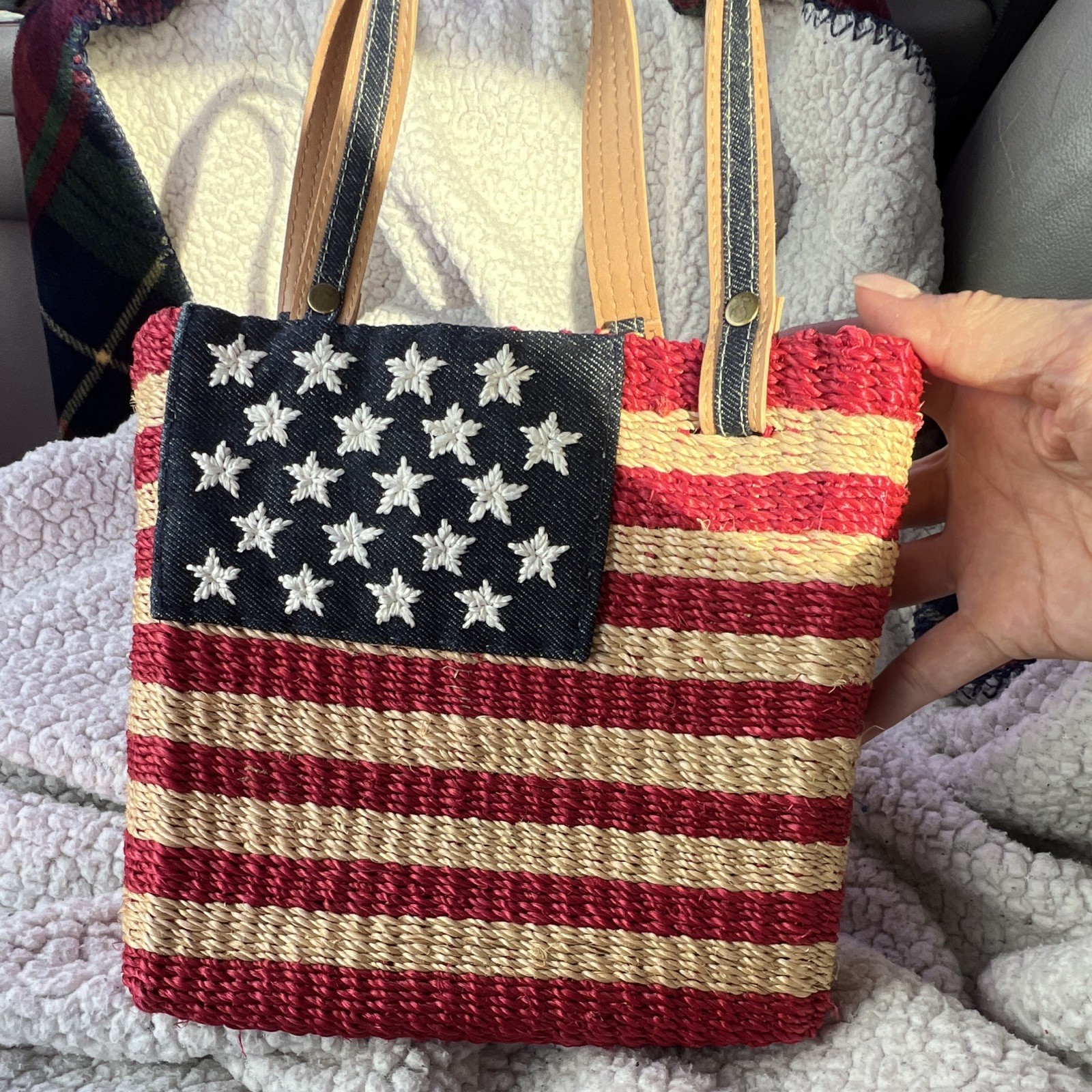 Amanda Smith Women’s Red/Beige/Blue USA Flag Tote Bag Snap Closure Inner Pockets