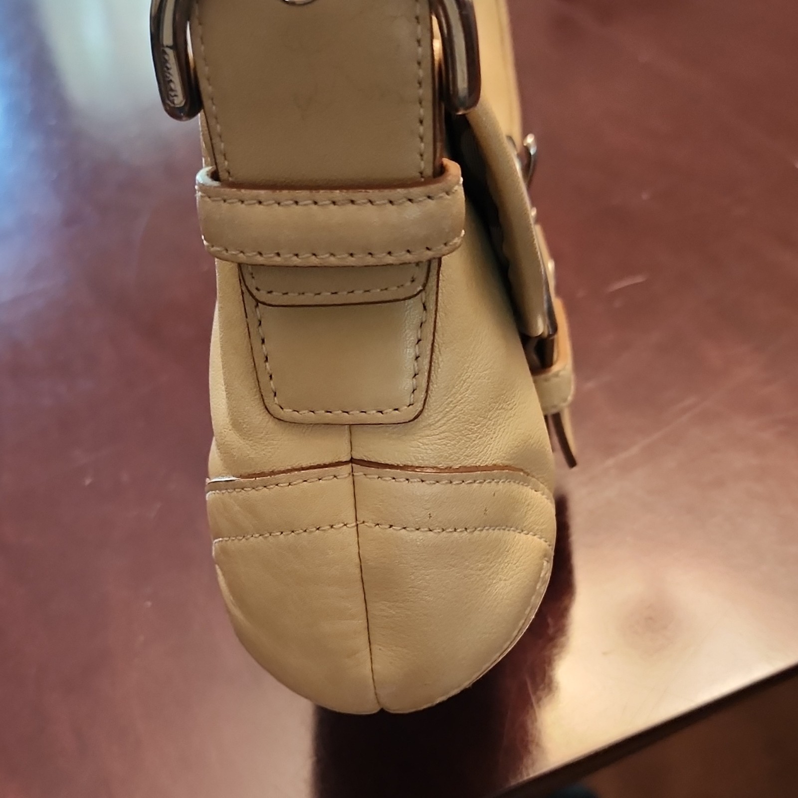 Coach Vintage Tan Soho Leather w/Buckles Shoulder Bag Y2K