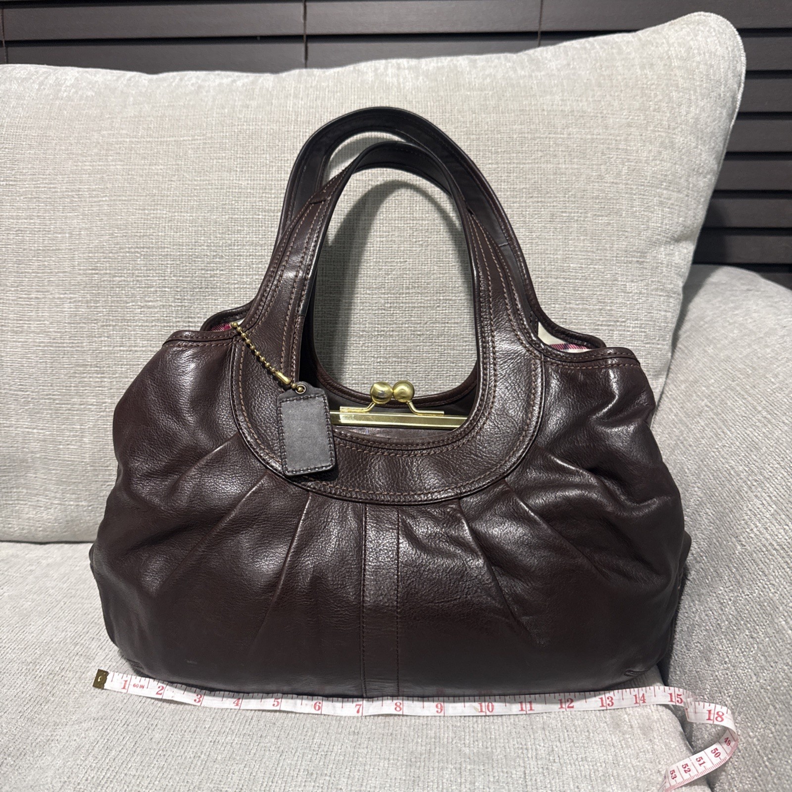 Vintage Coach Brown Kiss Lock Pleated Ergo Bag Plaid Lined Inner