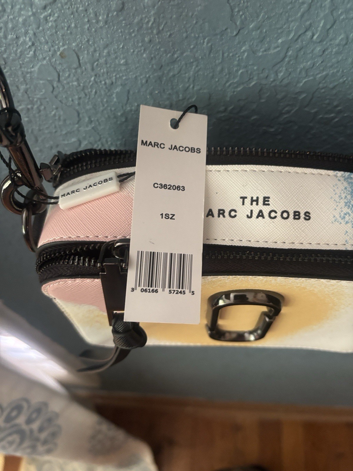 Marc Jacob’s The Snapshot Spray Paint Crossbody Bag Purse with Addt Strap NWT