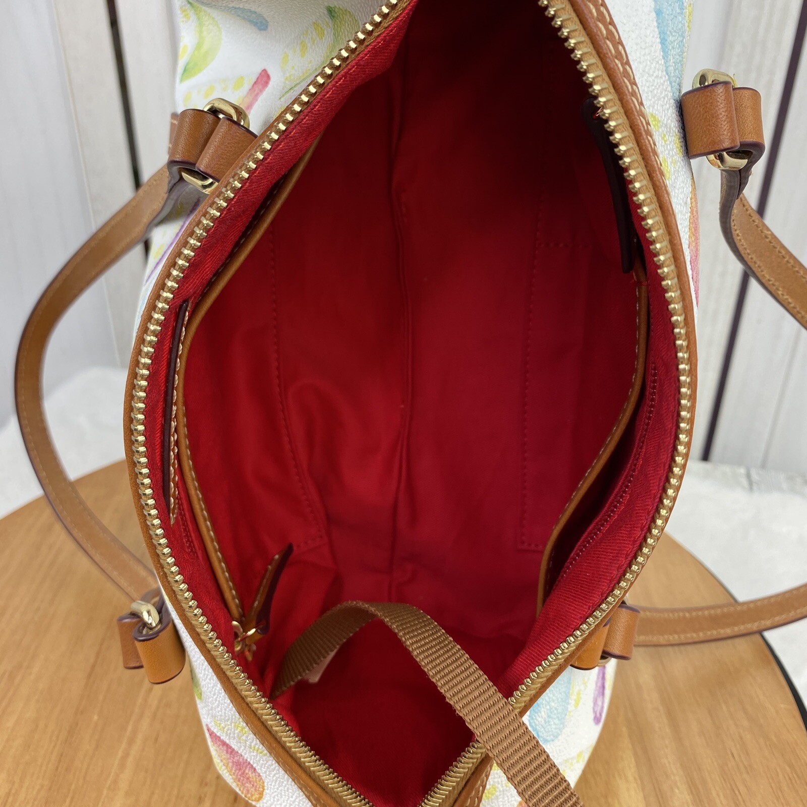 Dooney & Bourke Snowcone Barrel Shoulder Bag Purse Top Zip East West Leather Y2K