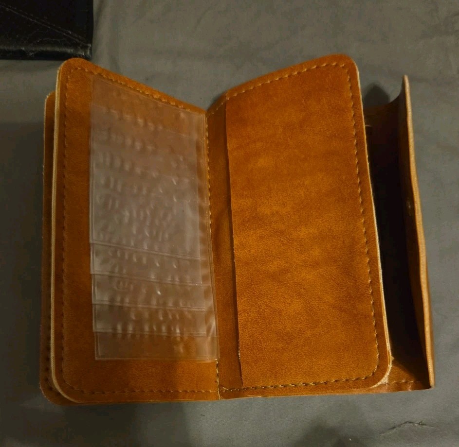 Lot 6 Womens Clutch / Purses. various styles and colors