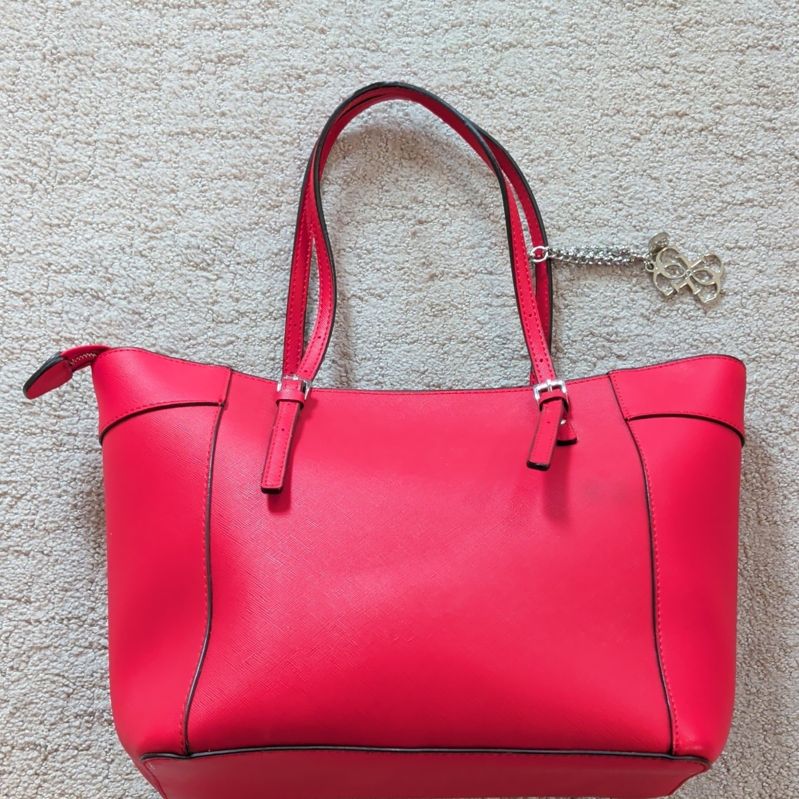 GUESS Red Tote Bag Zip Top Lined Inner Pockets Silver Hardware Logo Charm