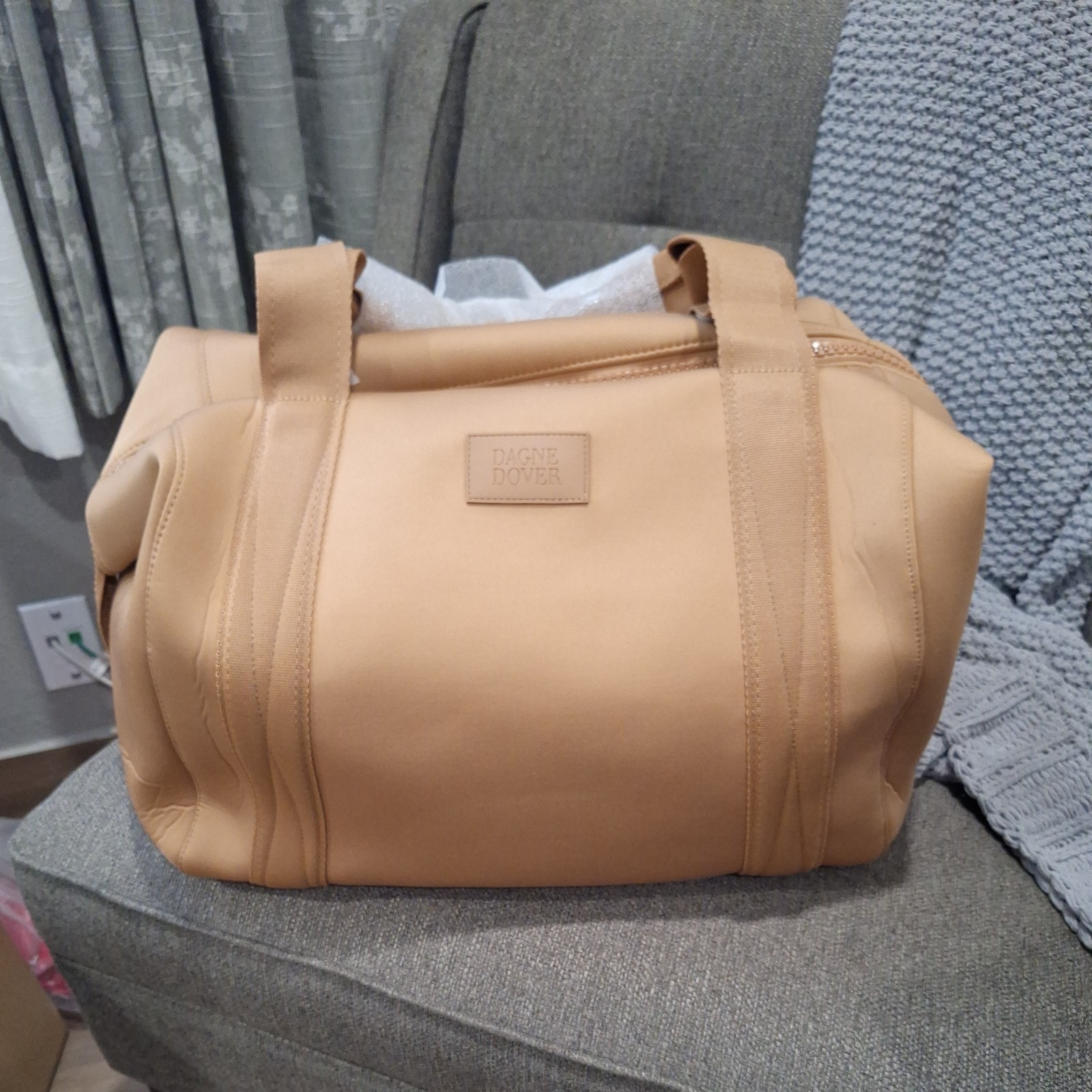 Dagne Dover Unisex Landon Carryall Large Duffle Bag in Camel Brand New w/out Tag