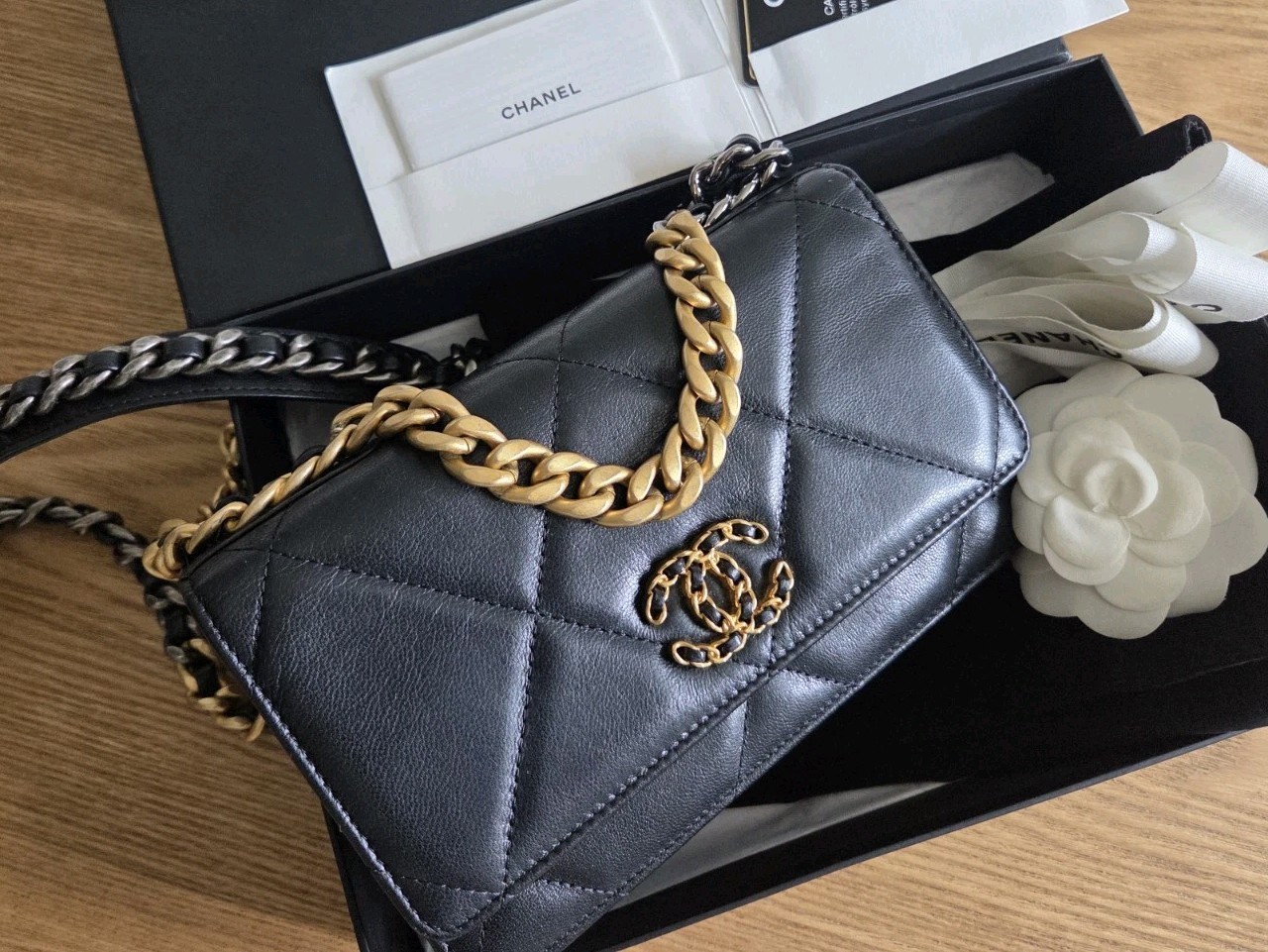chanel 19 wallet on chain