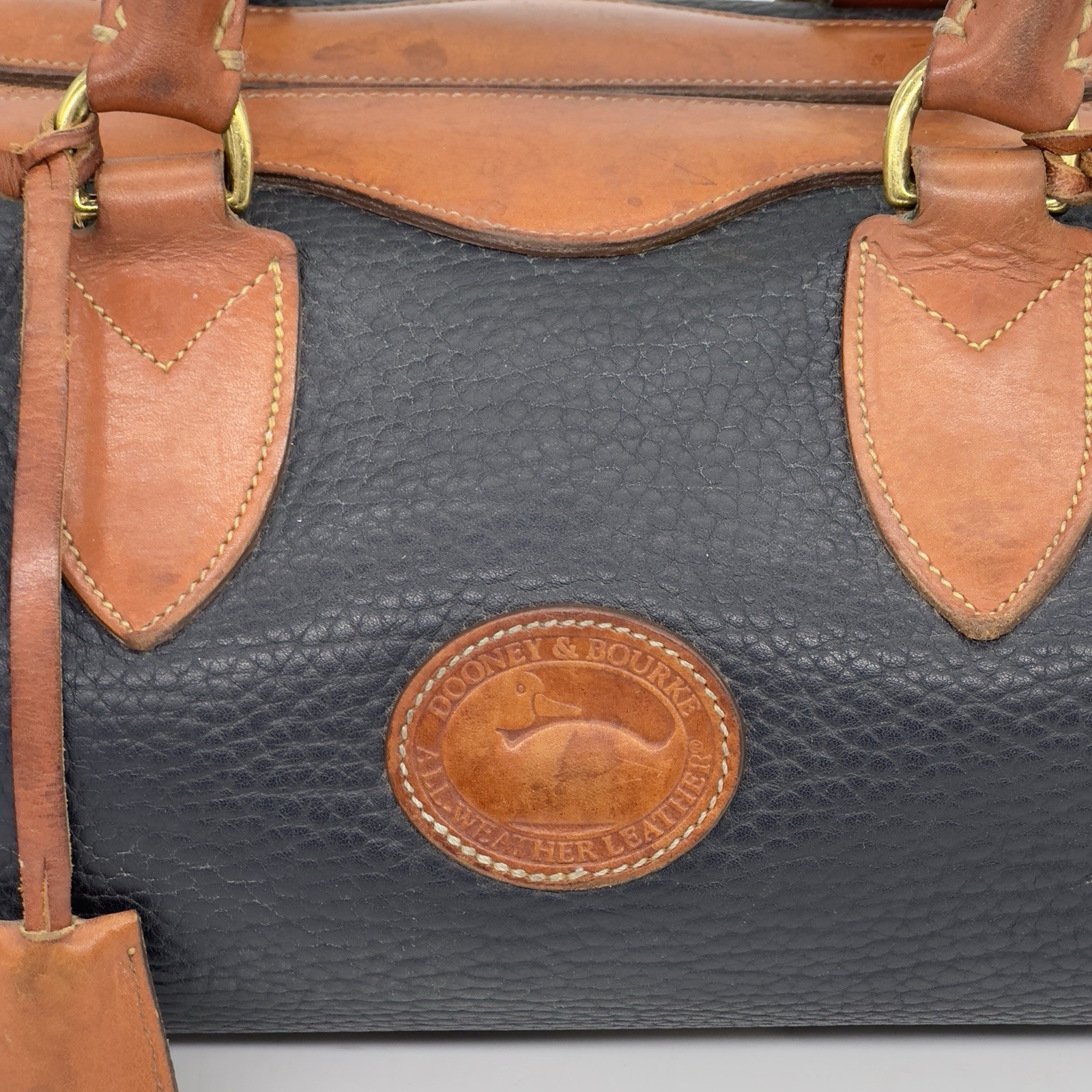 Vtg Dooney & Bourke Gladstone Satchel Black Tan Leather Lock Bag Heritage