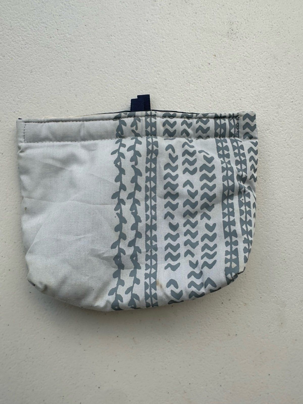 Handmade Hawaiian Sig Zane Gray Hook Loop Closure Nylon Lined Cosmetic Pouch