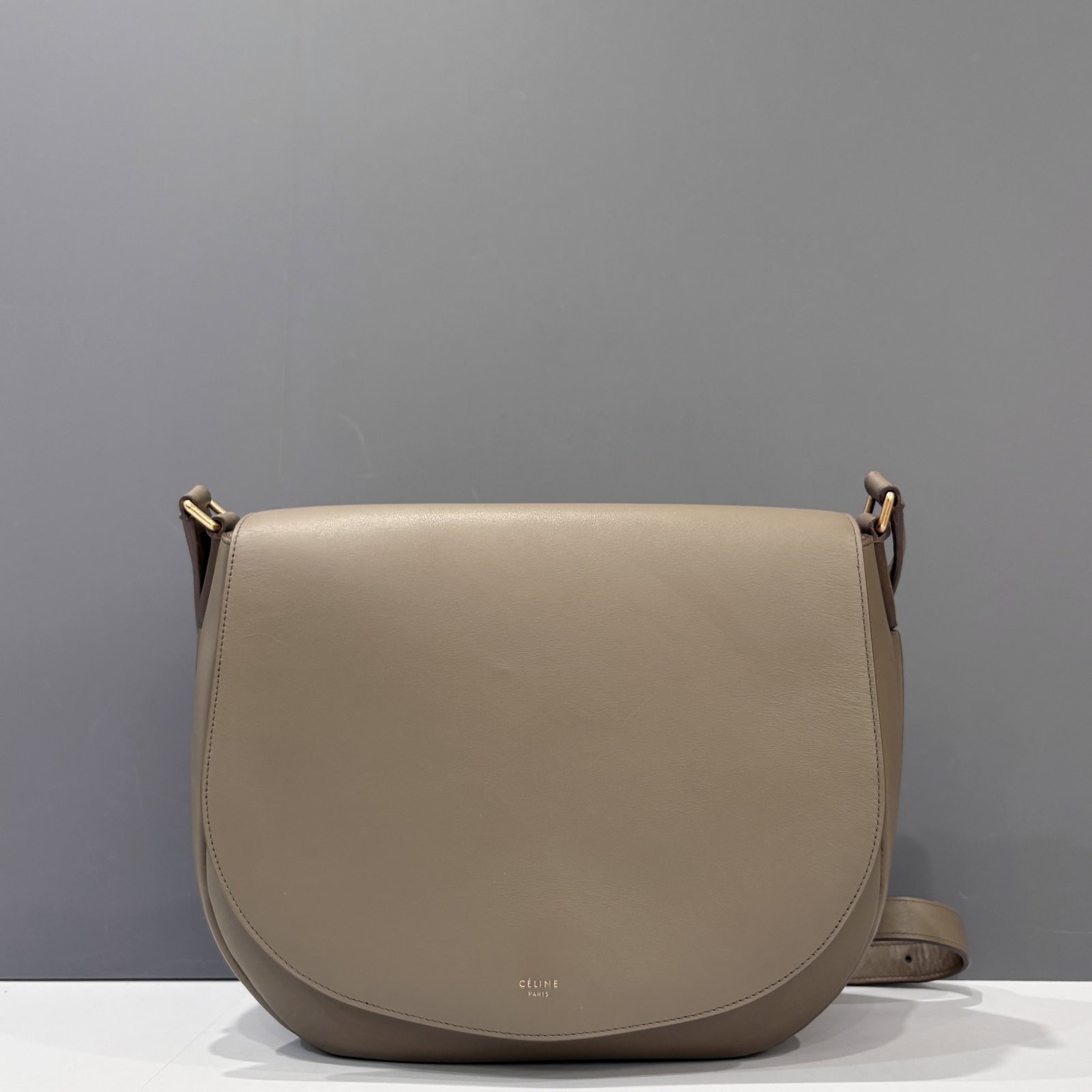 Celine Saddle Bag Grey Smooth Calfskin (ws012626e6)