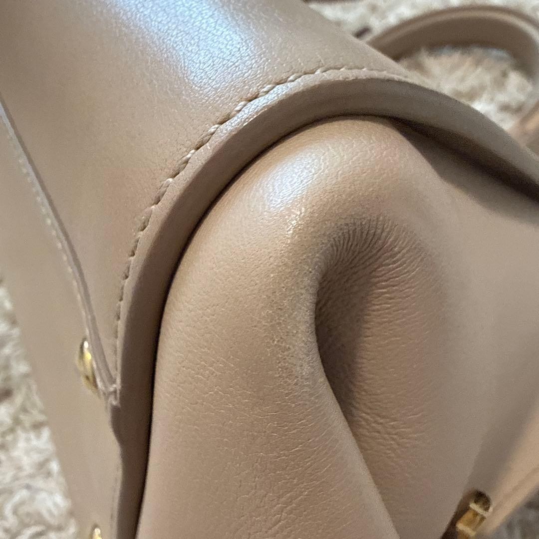 Salvatore Ferragamo Sofia Gancini Beige Leather Handbag Gold Hardware Authentic