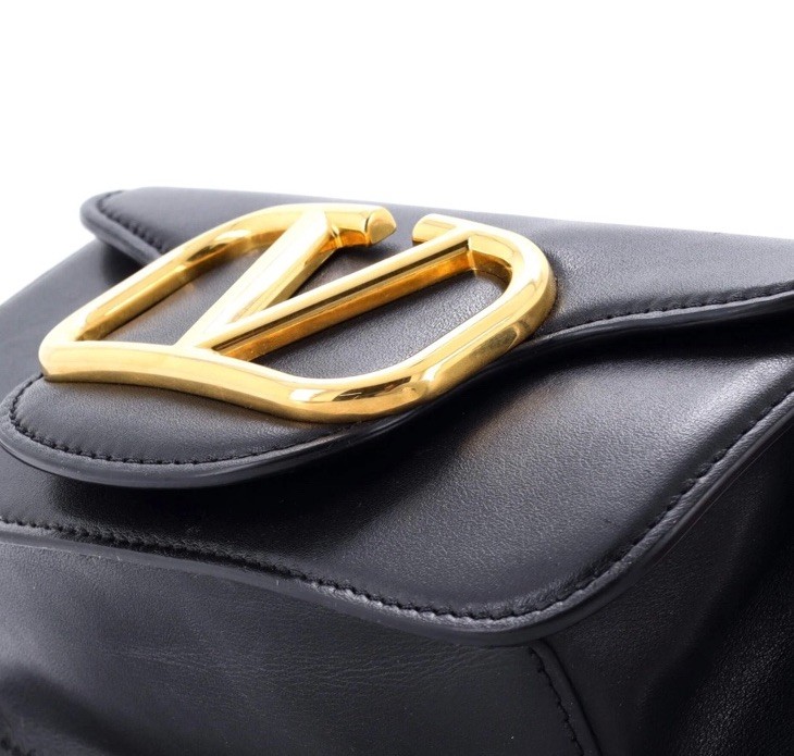 Valentino Garavani Black Shoulder Bag Gold V Logo Chain Strap Dust Bag Card