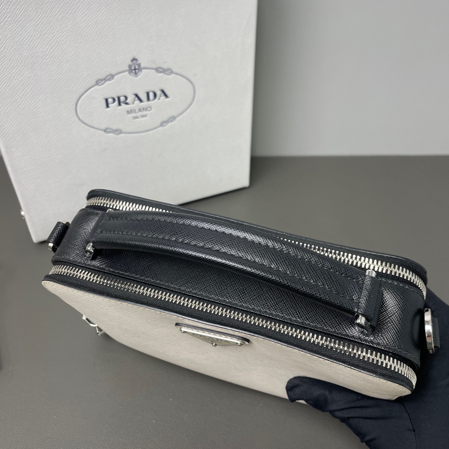 Prada Pre-Owned Authentic Camera Bag Colorblock Leather Free Tracked Shipping