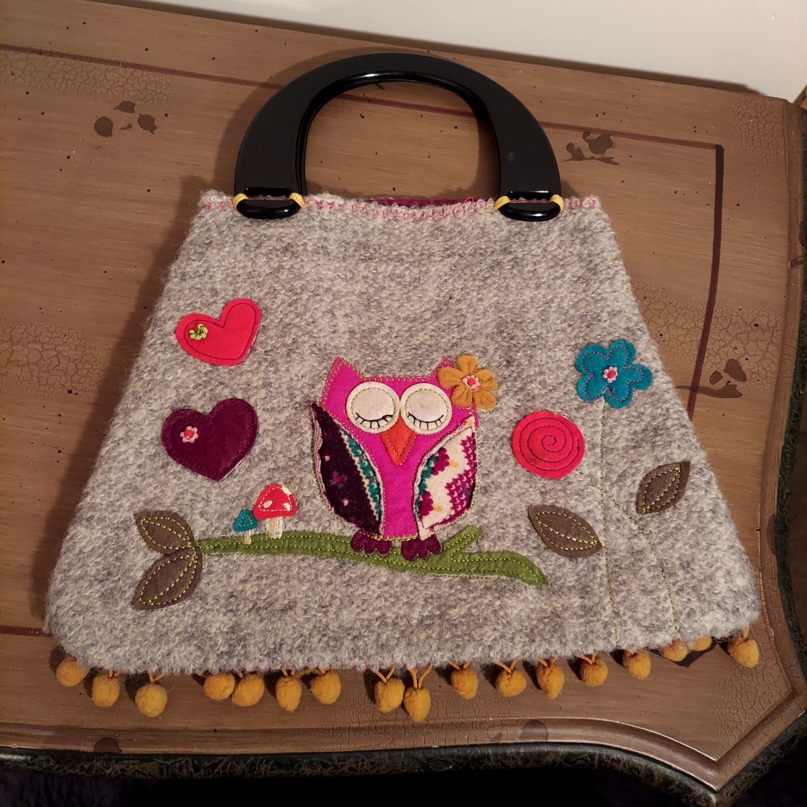 NATURAL LIFE Wool Purse Felted Owl, Pom Poms Plastic Handles EUC